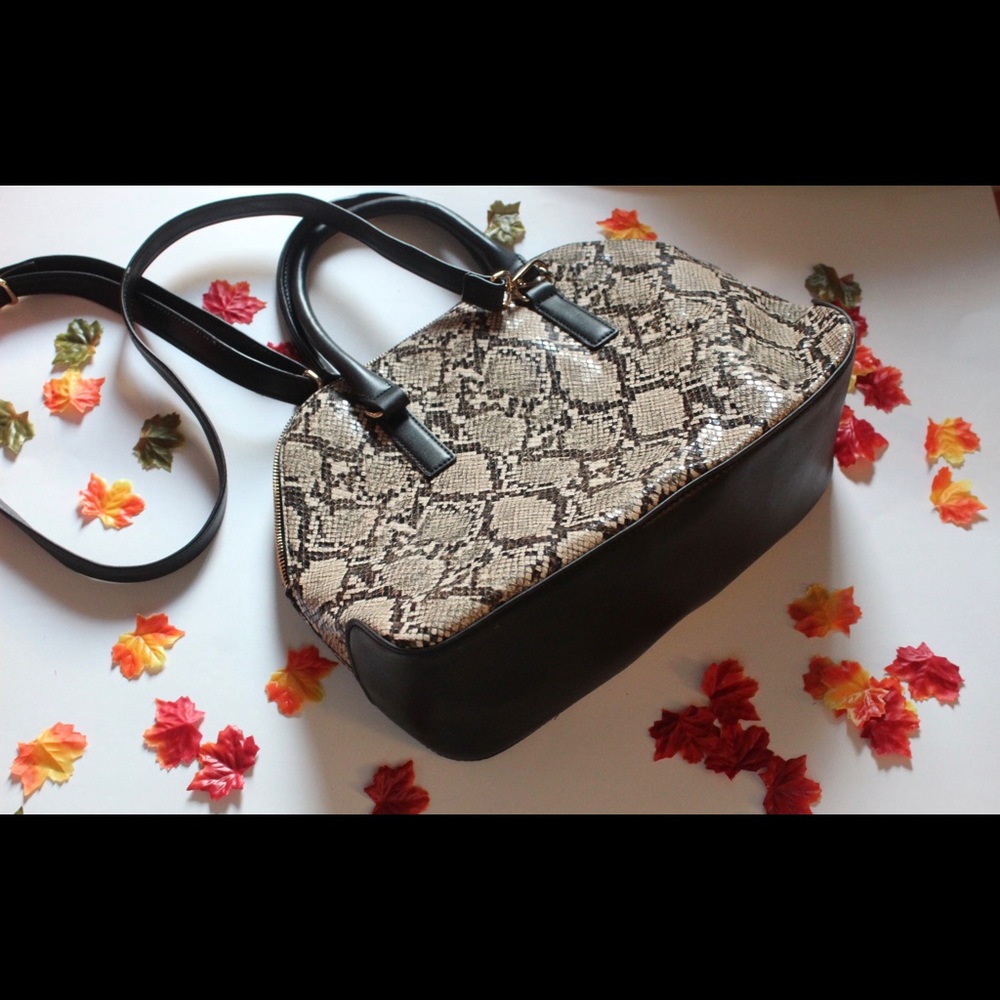 snake print corssbody purse